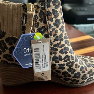 Leopard print wedge booties, brand new